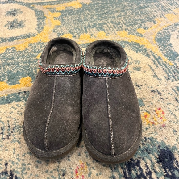 UGG Suede Slip-On Clog Gray with Multicolor Trim EUC - Picture 7 of 7